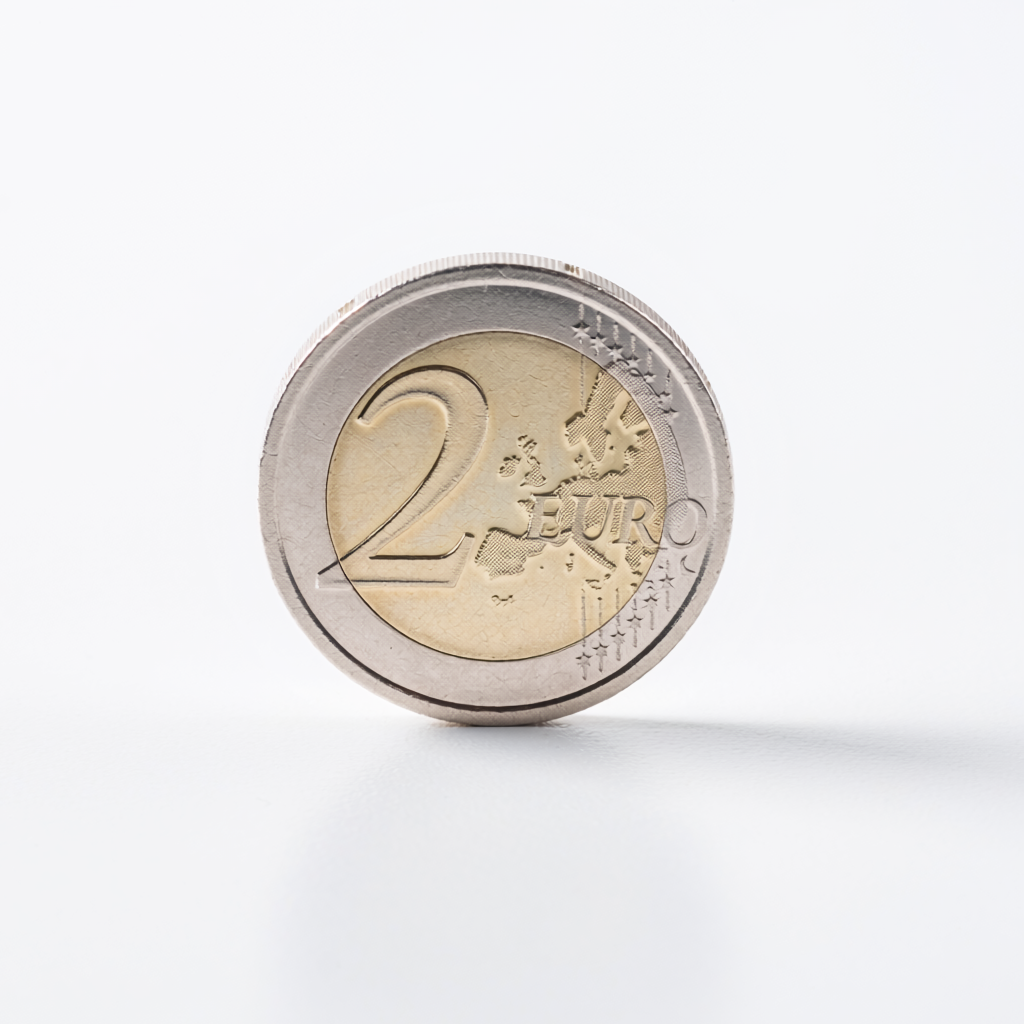 Prix d'un portail aluminium sur mesure : combien prévoir en 2026 ?