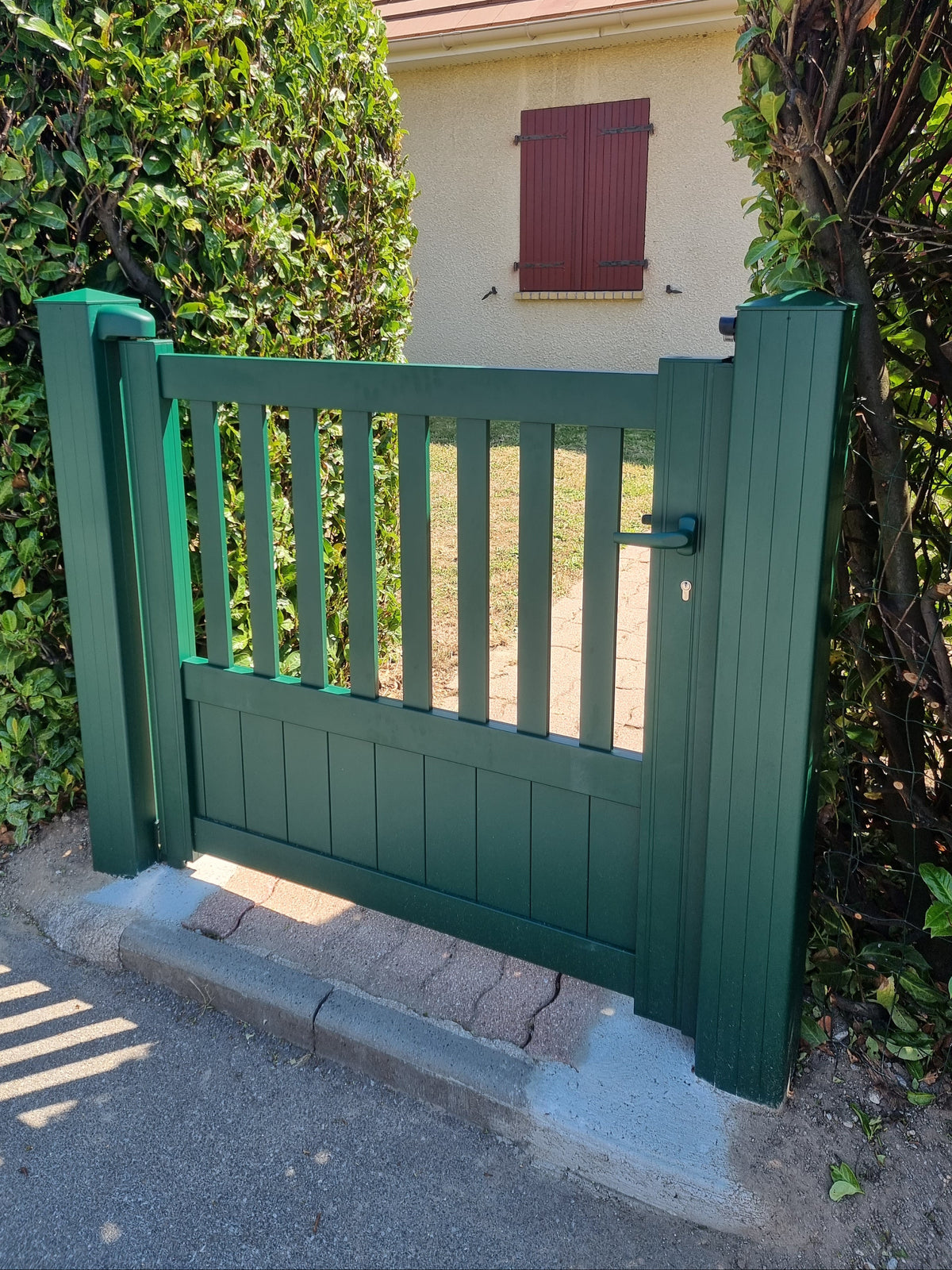 Réalisation client portillon gamme Essentiel modèle Artemis - NEO Fermeture